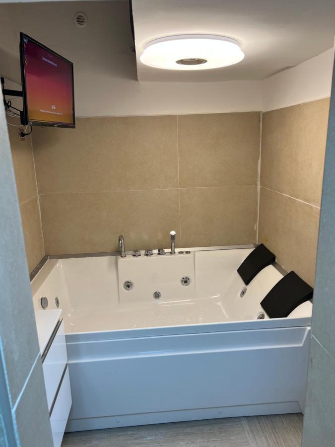 Petite Suite Neapol Exteriér fotografie
